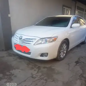 Toyota Camry, 2010