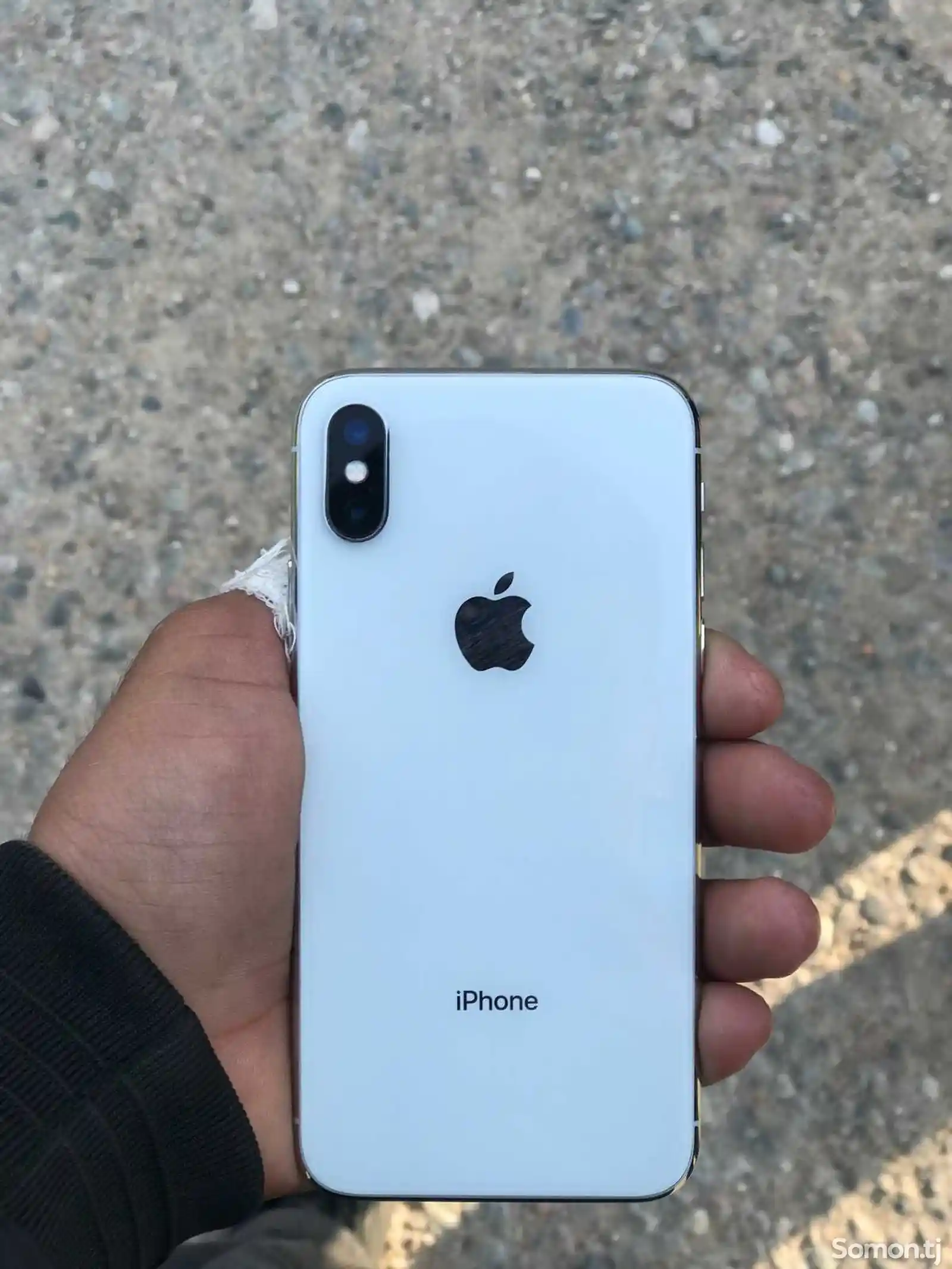 Apple iPhone X-1