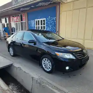 Toyota Camry, 2011