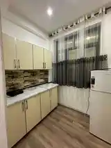 2-комн. квартира, 6 этаж, 60м², Ашан-7