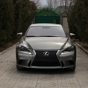 Lexus IS series, 2015