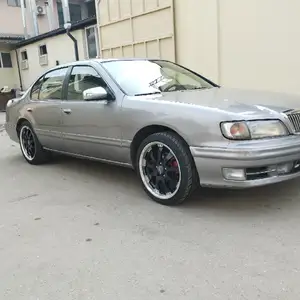 Nissan Maxima, 1996