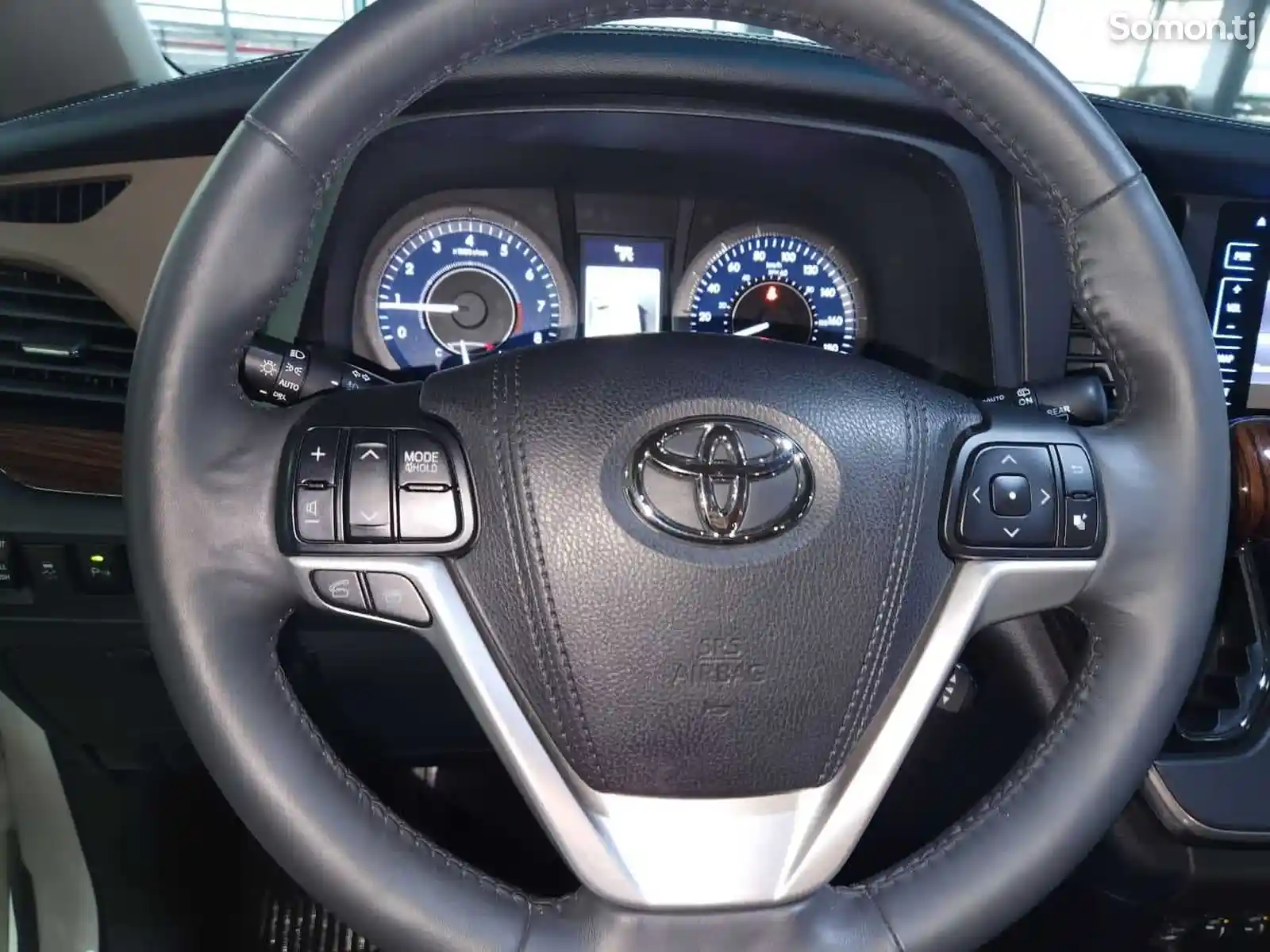 Toyota Sienna, 2017-9