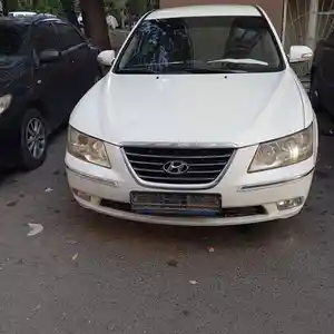 Hyundai Sonata, 2010