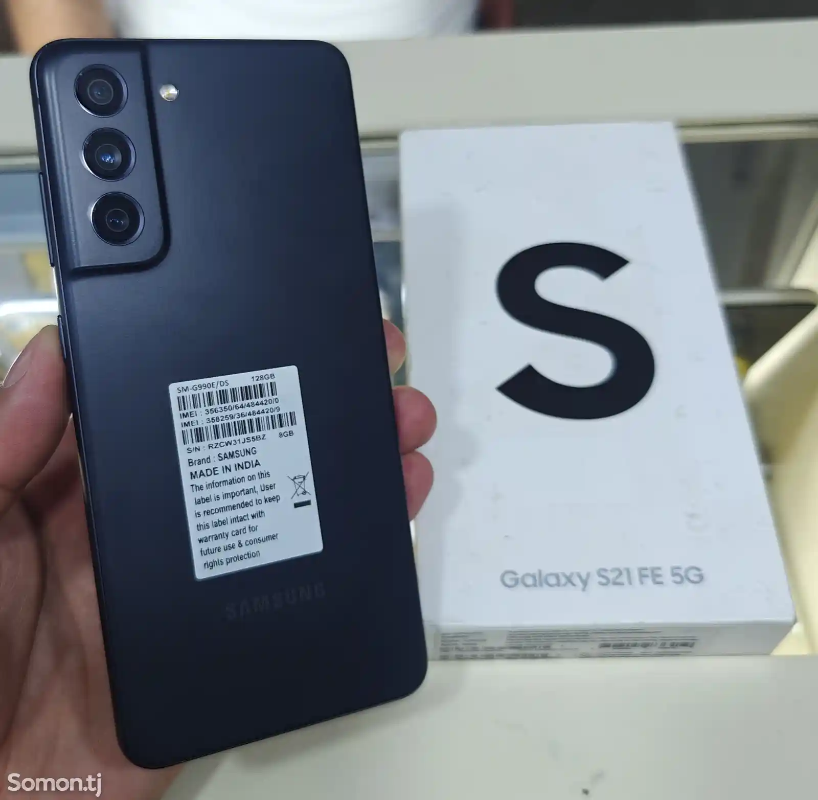 Samsung Galaxy S21FE black duos 8/128Gb-1