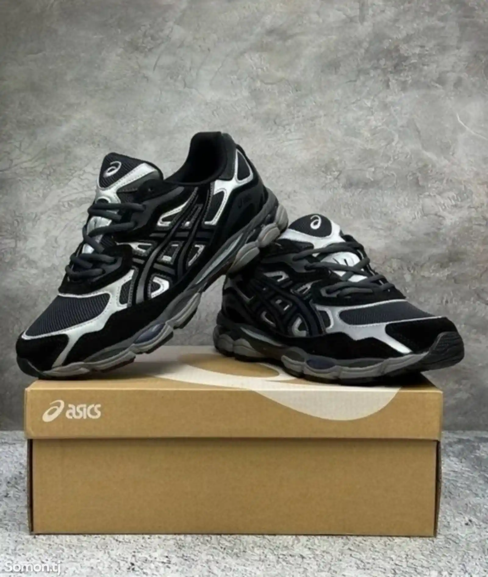 Кроссовки Asics-1