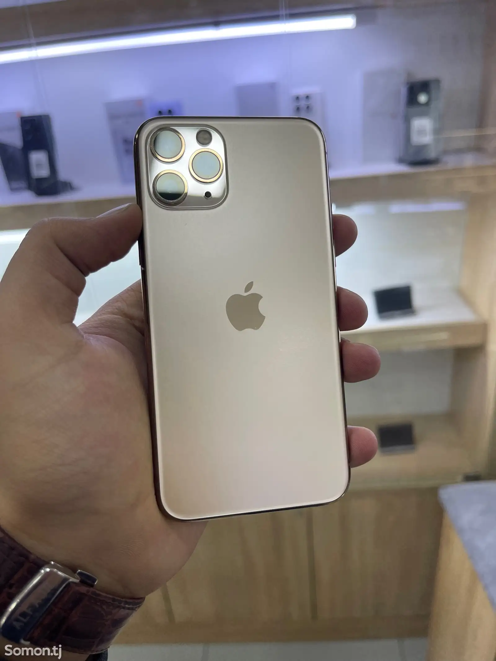 Apple iPhone 11 Pro, 64 gb, Gold-1