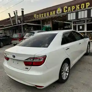 Toyota Camry, 2015