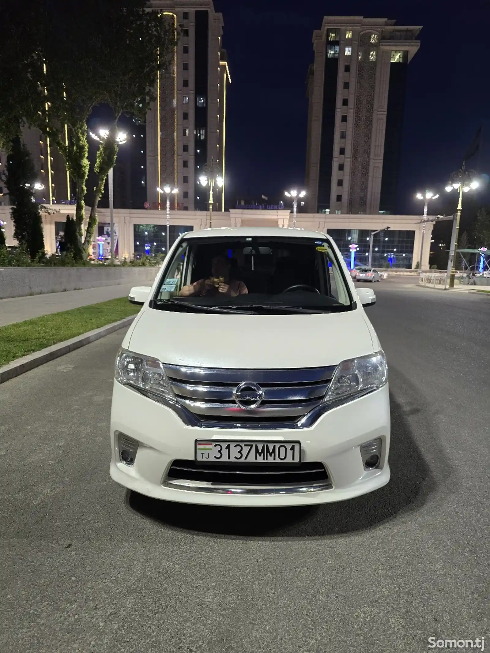 Nissan Serena, 2014-1