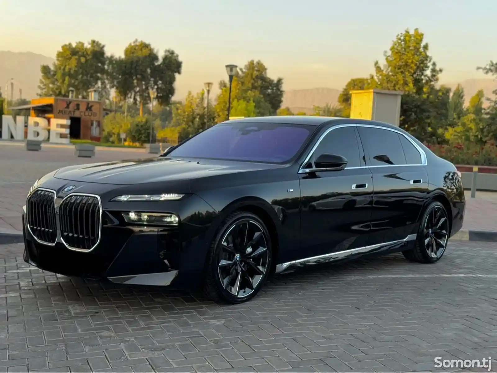 BMW 7 series, 2023-14