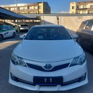 Toyota Camry, 2014