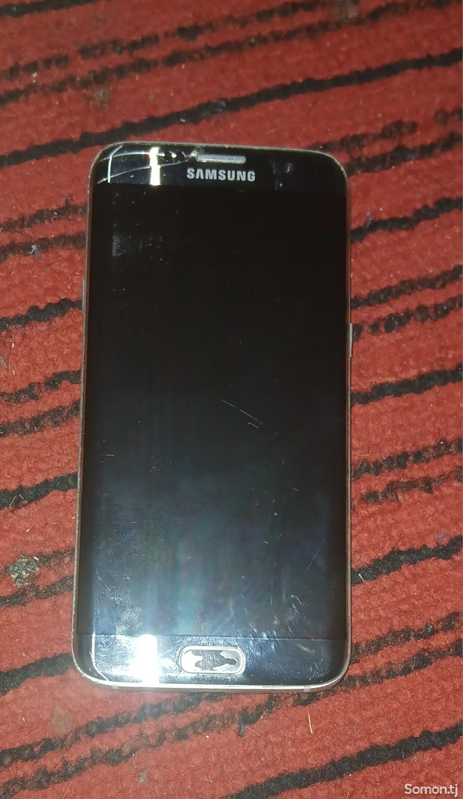 Samsung Galaxy S7 edge-1