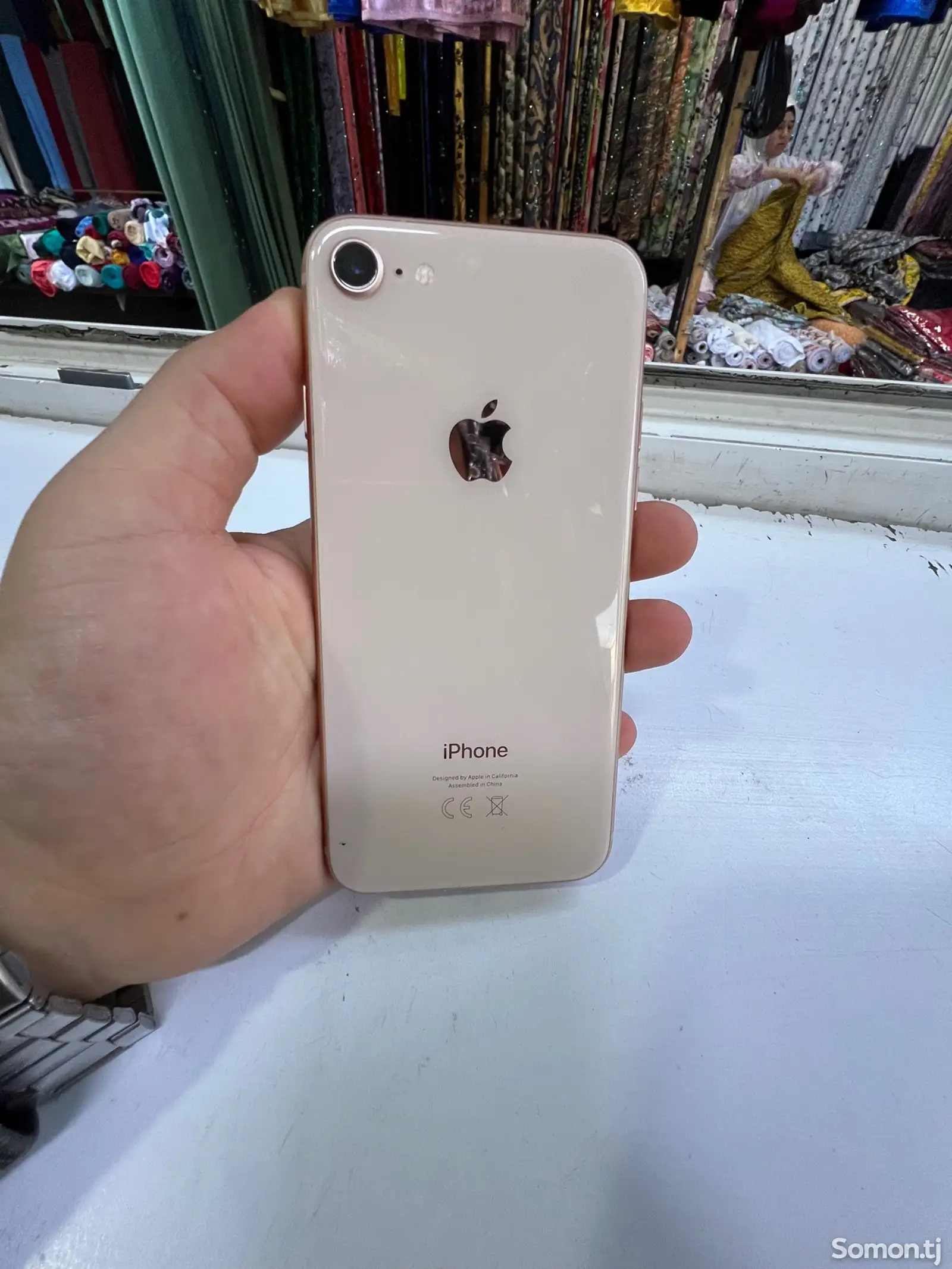 Apple iPhone 8, 256 gb, Gold-1