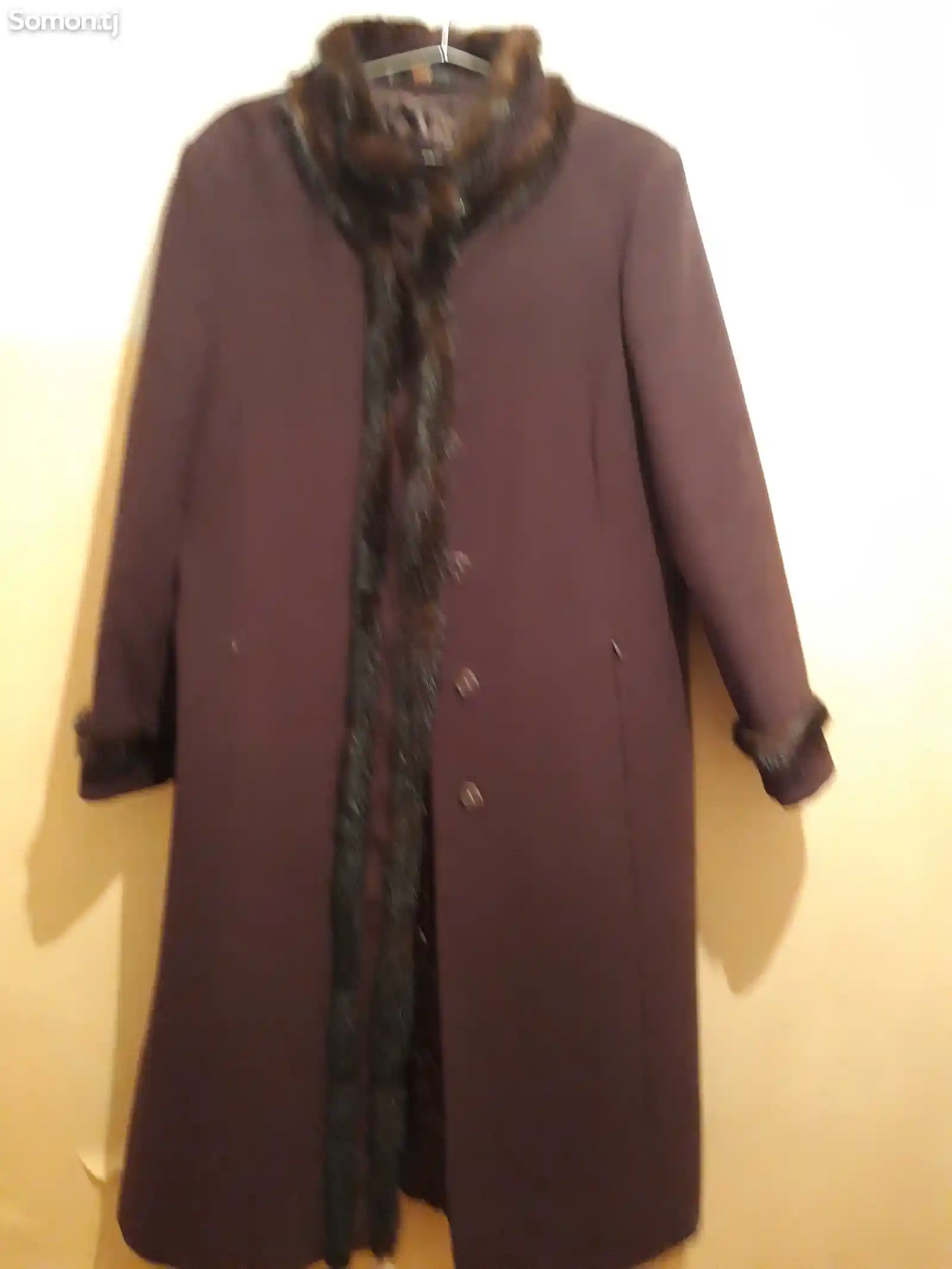 Женское теплое пальто