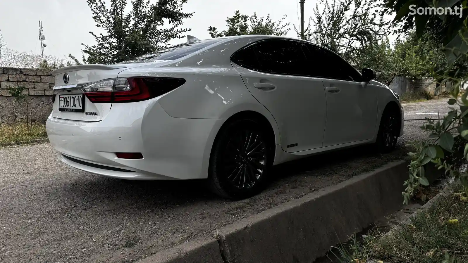 Lexus ES series, 2015-8