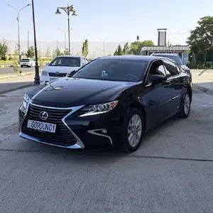 Lexus ES series, 2013