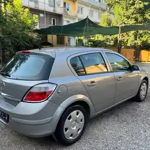 Opel Astra H, 2005