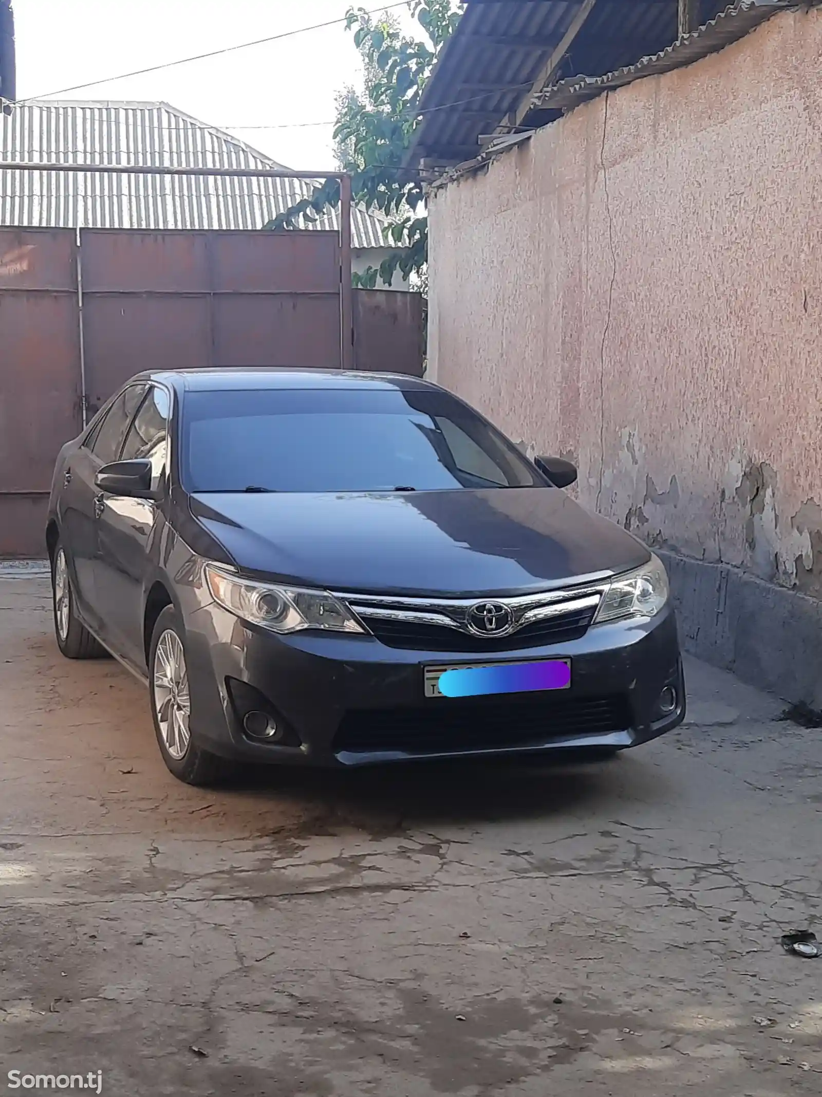 Toyota Camry, 2012-1