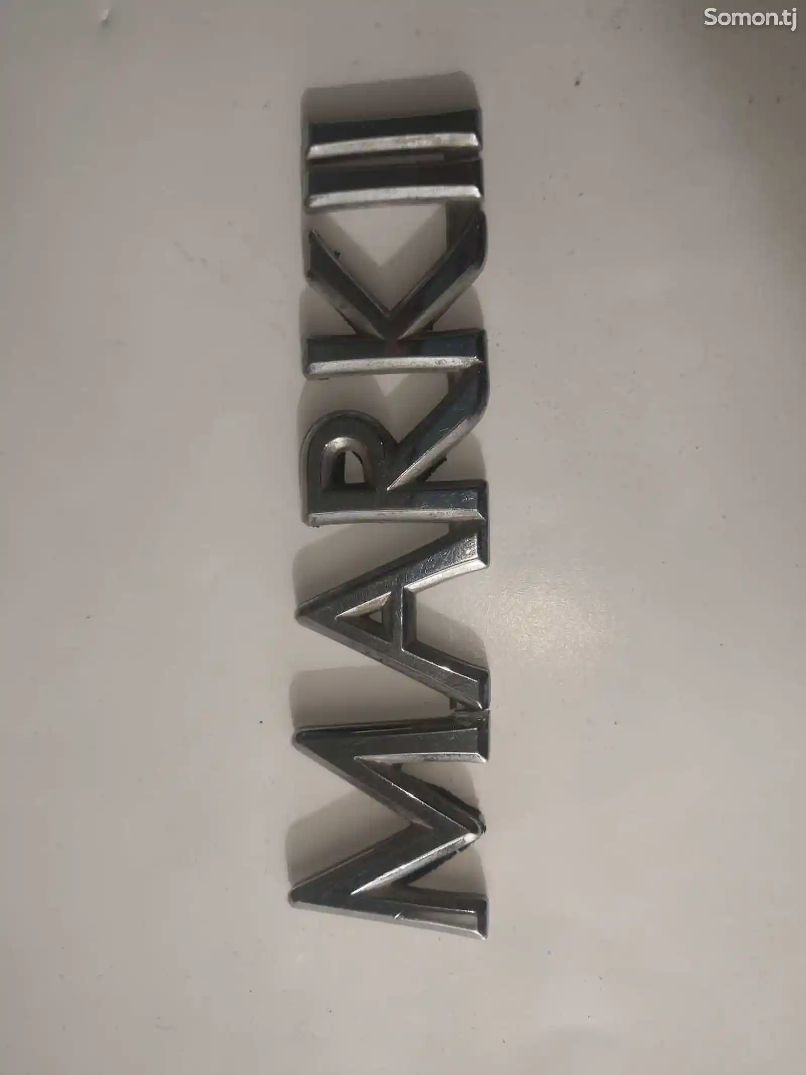 Эмблема от Toyota Мark 2-1