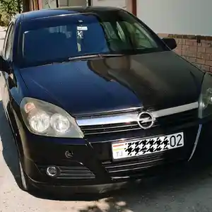 Opel Astra H, 2004