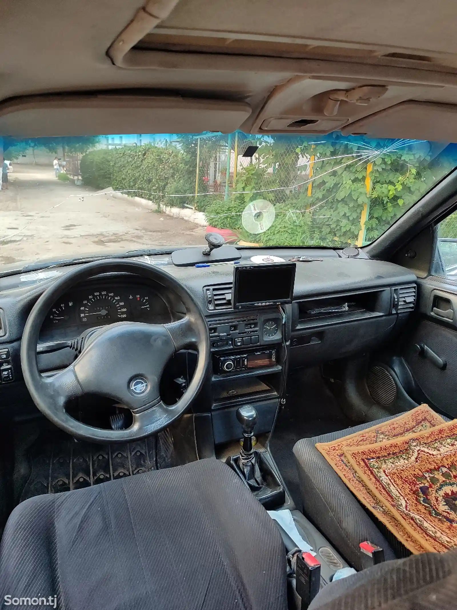 Opel Vectra A, 1992-4