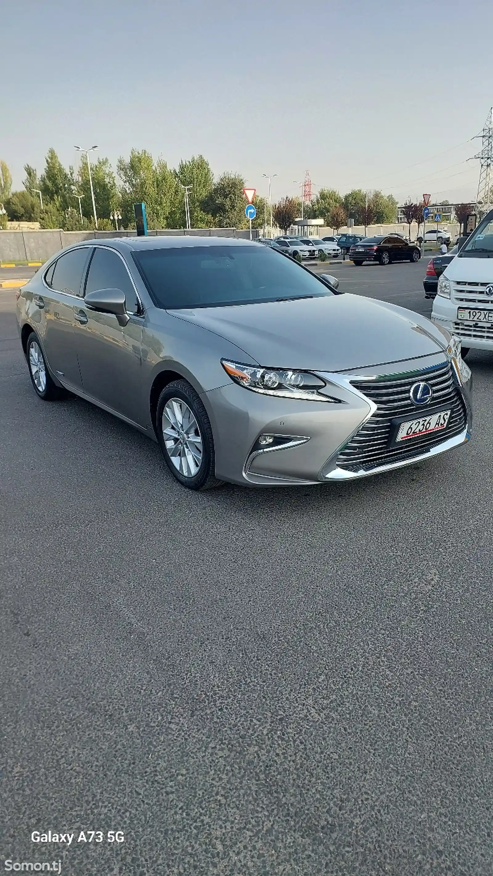 Lexus ES series, 2015-3