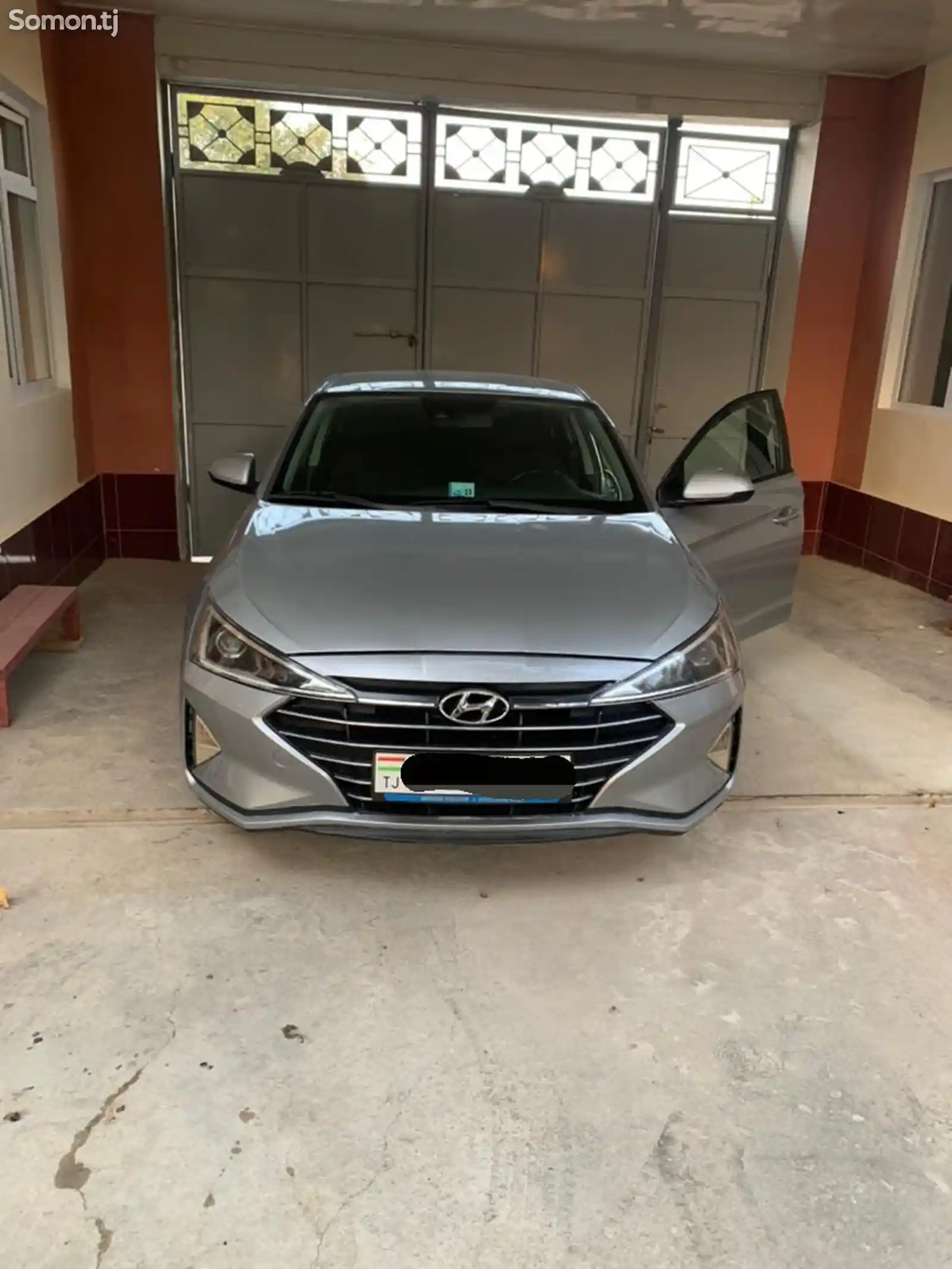 Hyundai Elantra, 2020-1