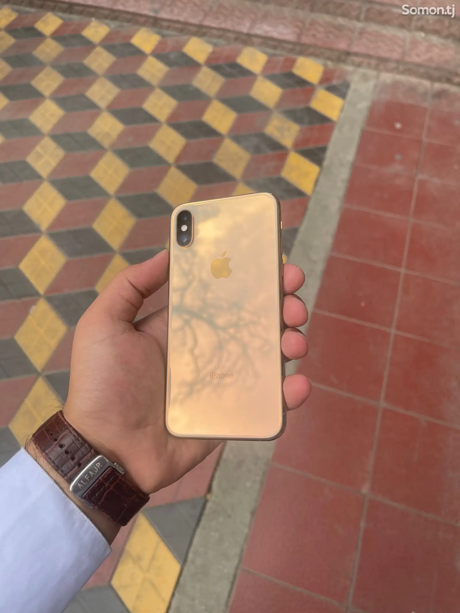 Apple iPhone Xs, 64 gb, Gold-1