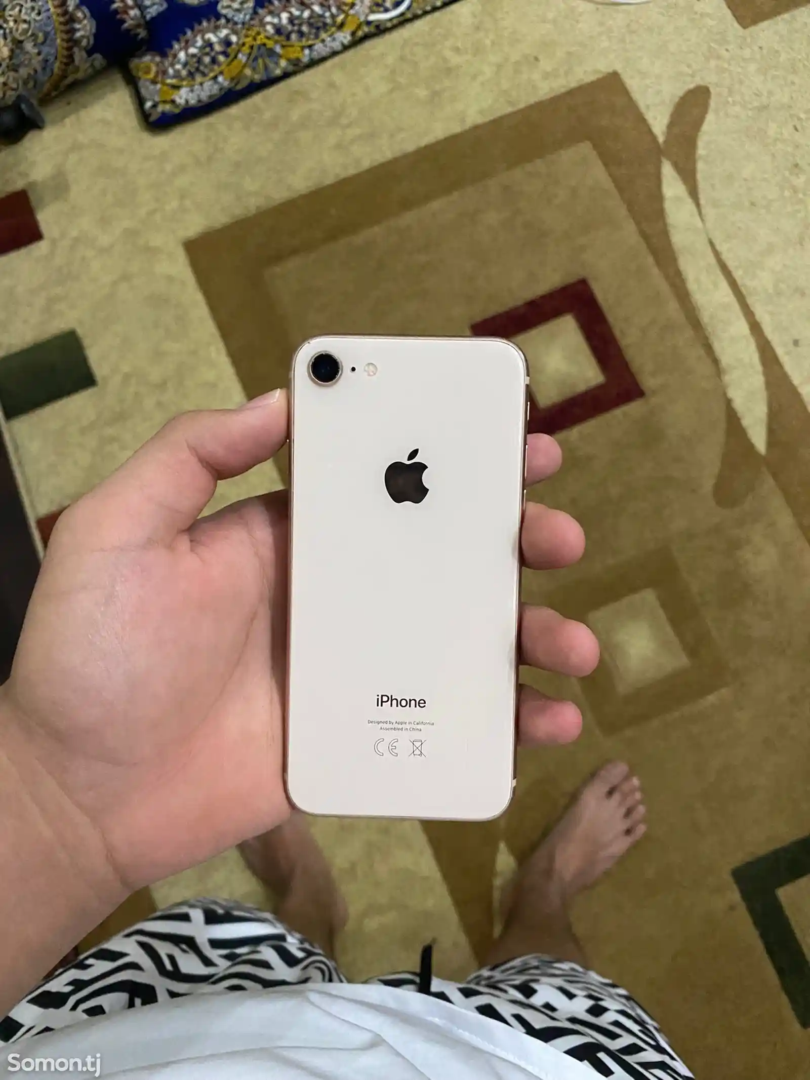 Apple iPhone 8, 64 gb, Gold-2