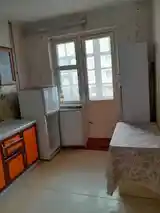 2-комн. квартира, 3 этаж, 50м², Дружба Народов 29-3