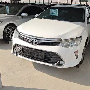 Toyota Camry, 2015