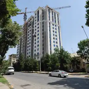2-комн. квартира, 13 этаж, 87 м², Шохмансур