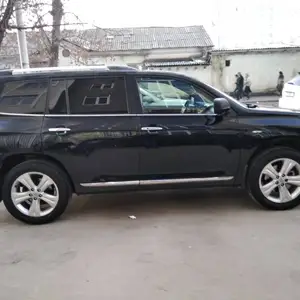 Toyota Highlander, 2013