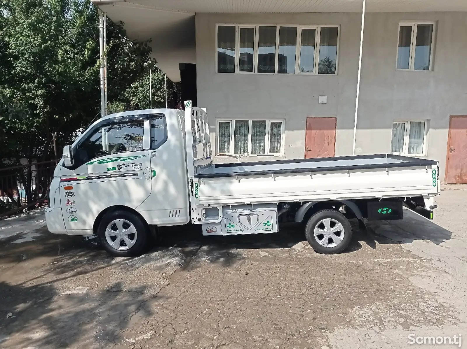 Бортовой автомобиль Hyundai Porter 2, 2015-4