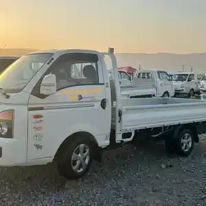 Бортовой автомобиль Hyundai Porter 2, 2017