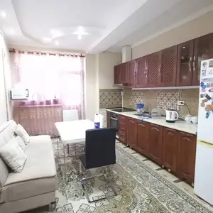 2-комн. квартира, 2 этаж, 100 м², Ботанический Сад Воданасос