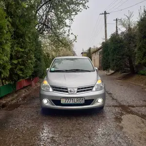 Nissan Tiida, 2010