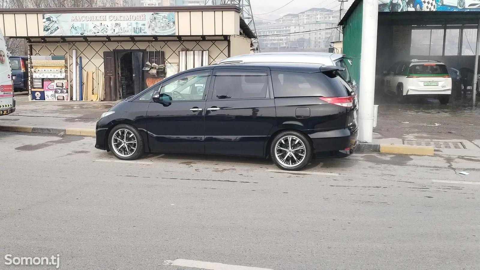 Toyota Estima, 2012-1