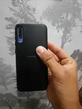 Samsung Galaxy A70-2