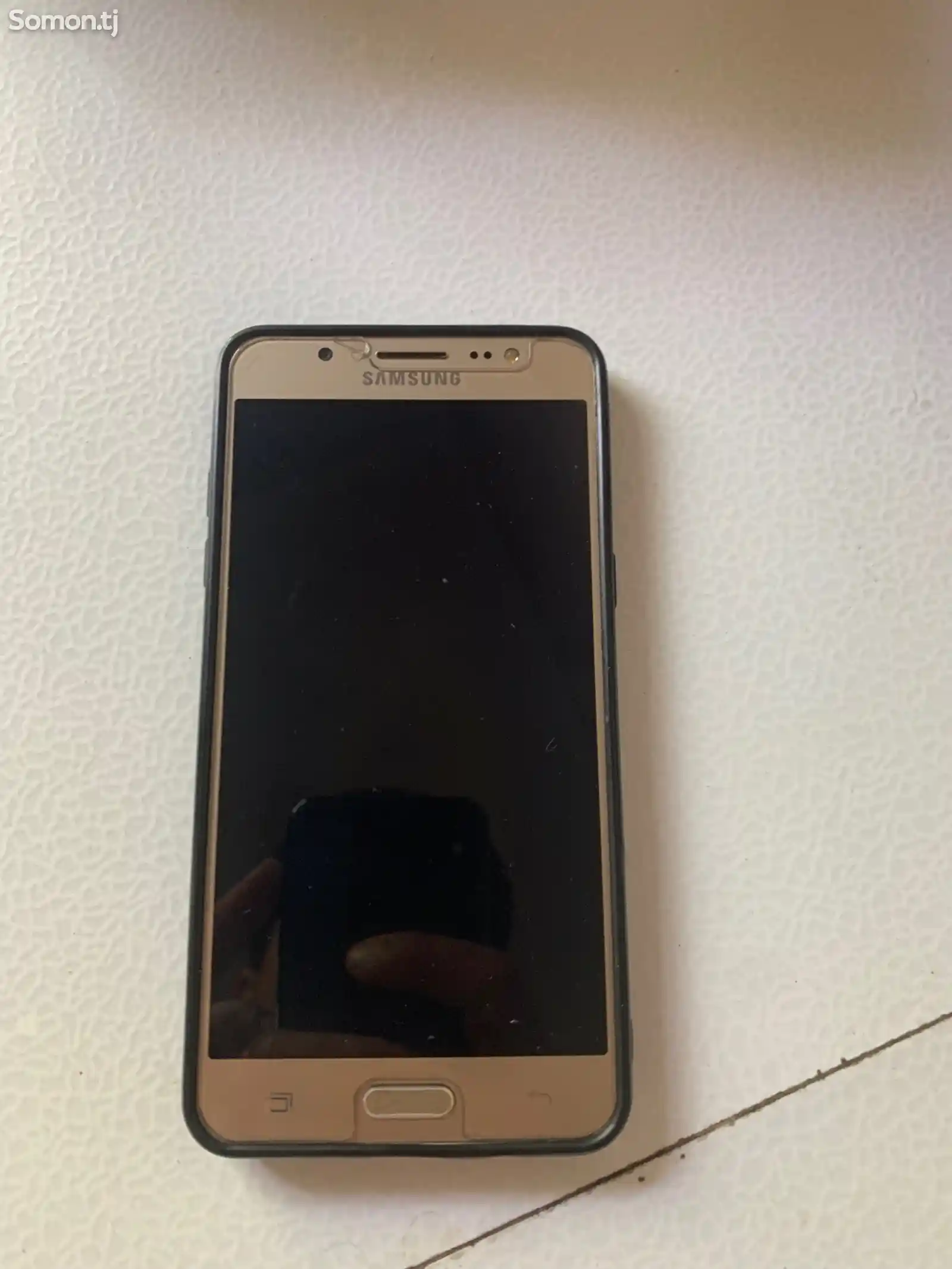Samsung Galaxy J5 2016-4