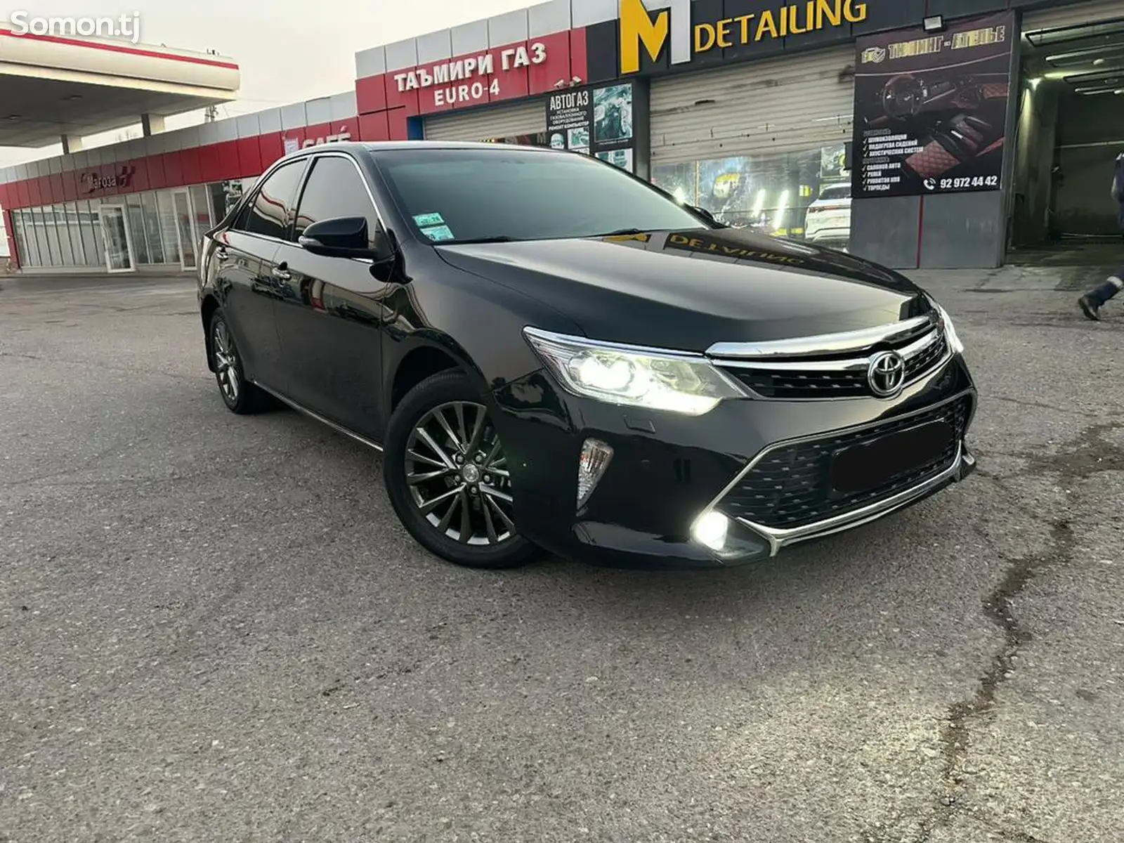 Toyota Camry, 2015-1