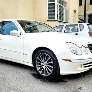 Mercedes-Benz E class, 2004