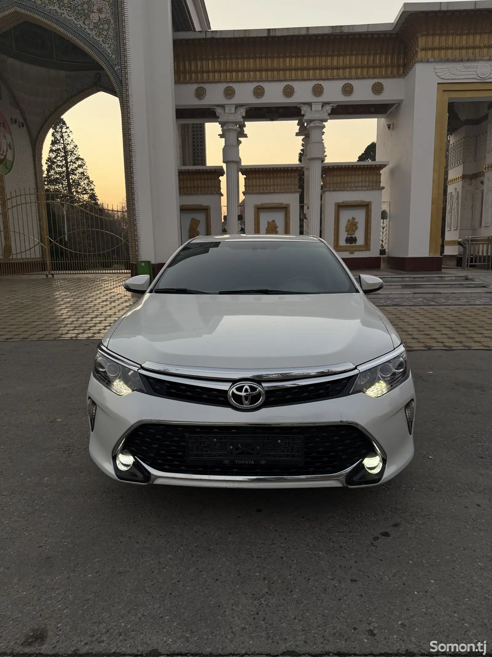 Toyota Camry, 2015-1