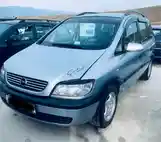 Opel Zafira, 2002-2