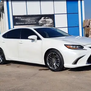 Lexus ES series, 2015