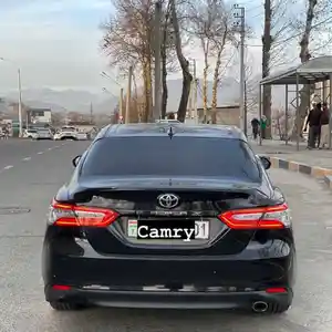 Toyota Camry, 2018