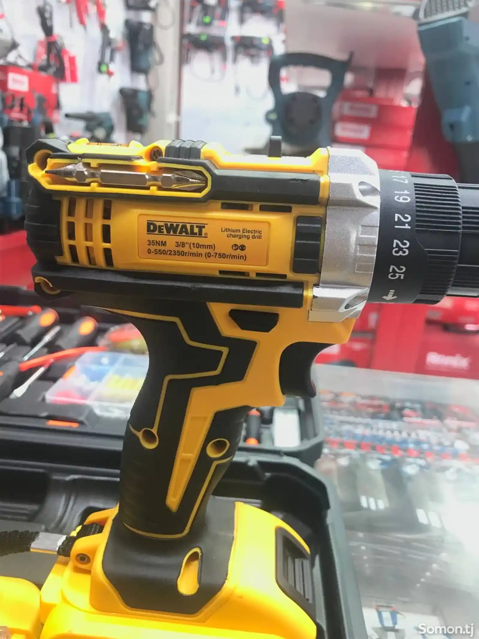 Набор шуруповерта Dewalt-3