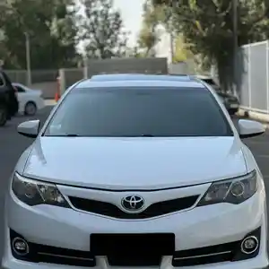 Toyota Camry, 2013