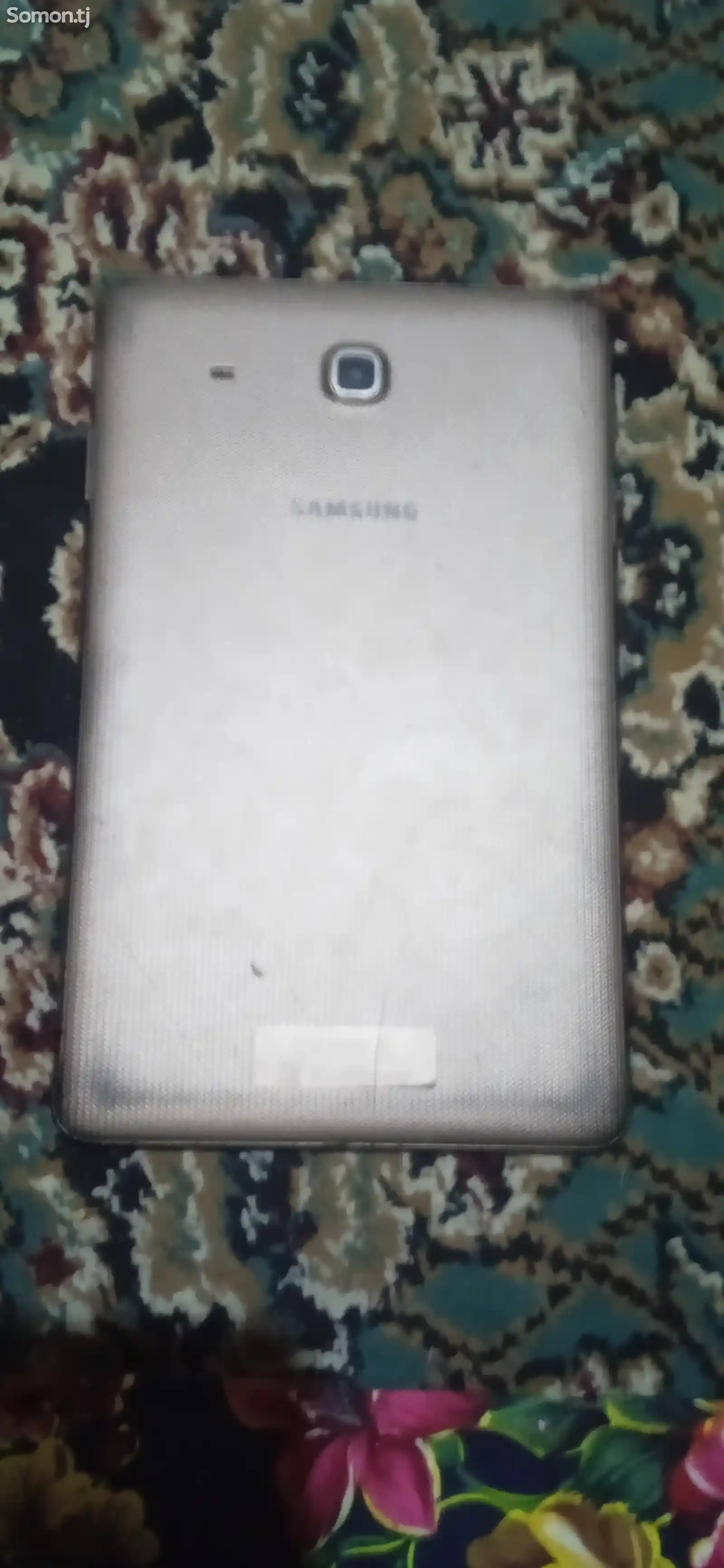 Планшет Samsung-2