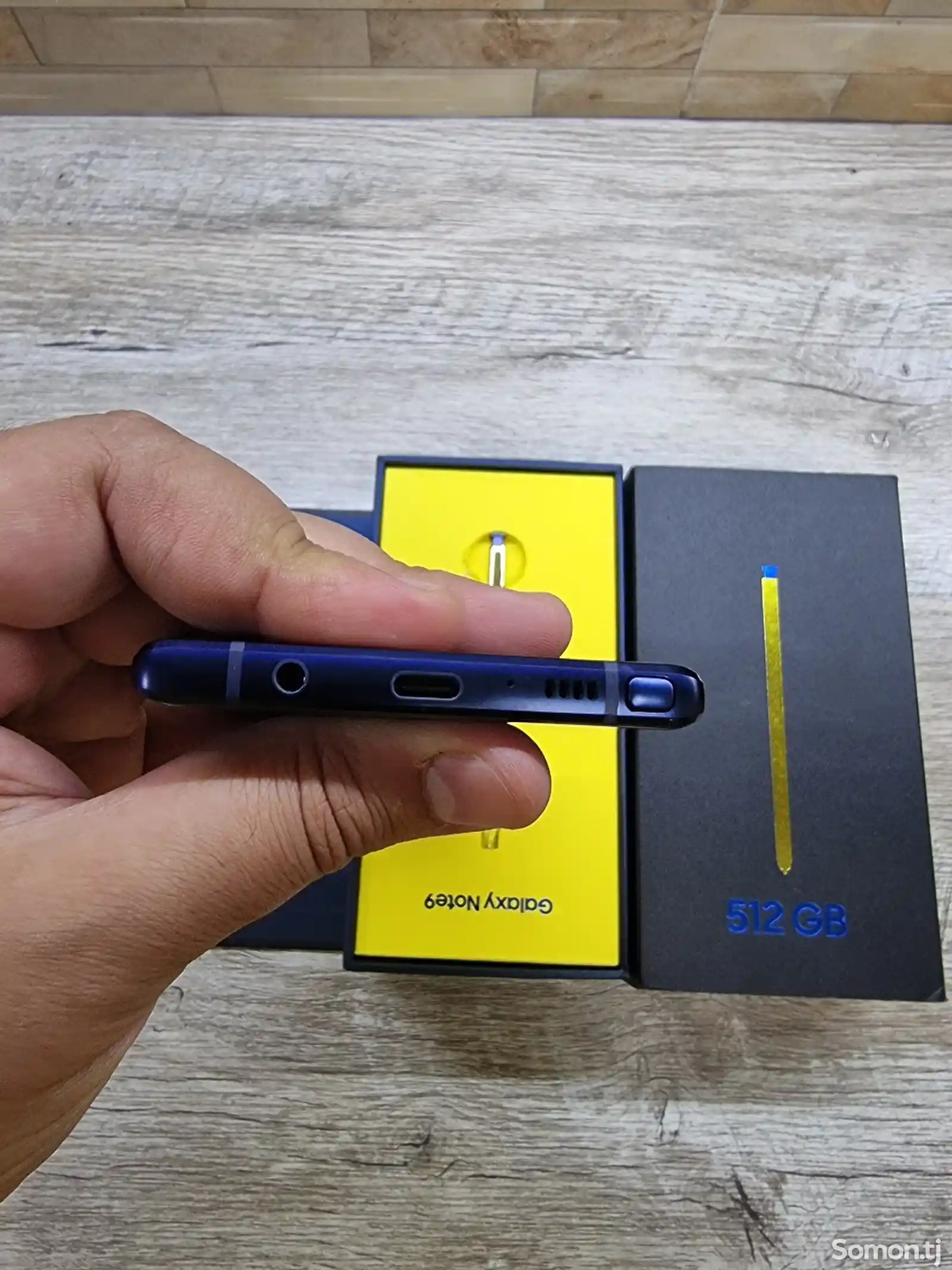 Samsung Galaxy Note 9-4